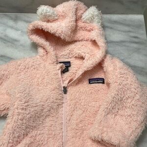 Like New!! Patagonia Teddy Fleece - PINK